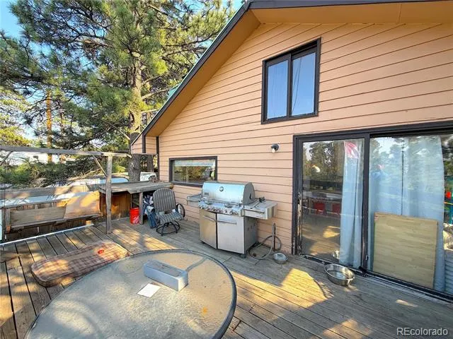 25 Pine Road Golden, CO 80401