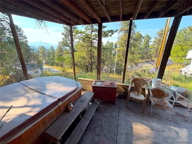 25 Pine Road Golden, CO 80401
