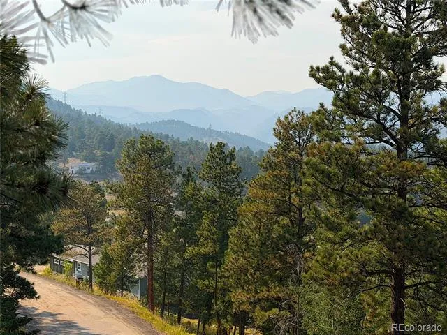 25 Pine Road Golden, CO 80401