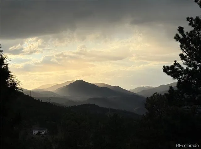 25 Pine Road Golden, CO 80401