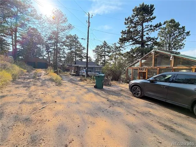 25 Pine Road Golden, CO 80401