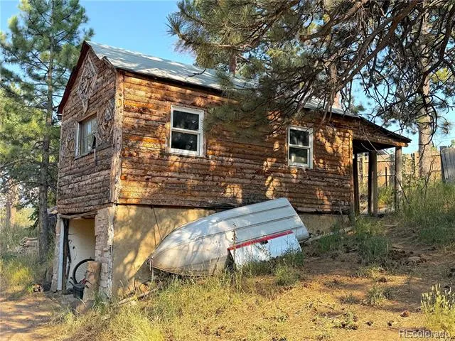 25 Pine Road Golden, CO 80401