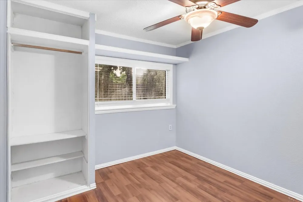 1010 E Cherry Street Sherman, TX 75090