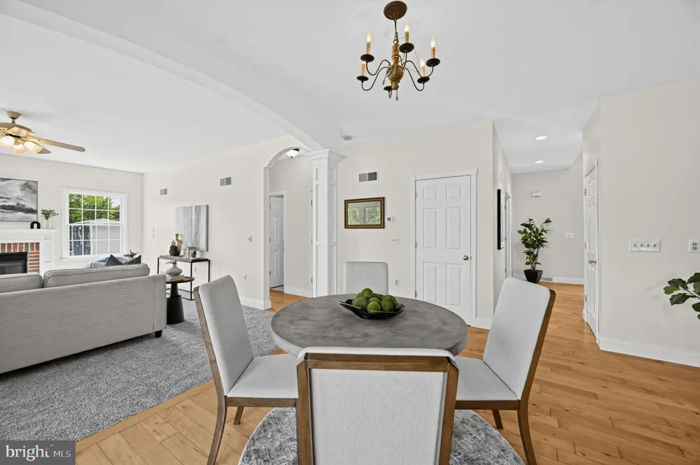 27 MCCOY LANE Carlisle, PA 17015