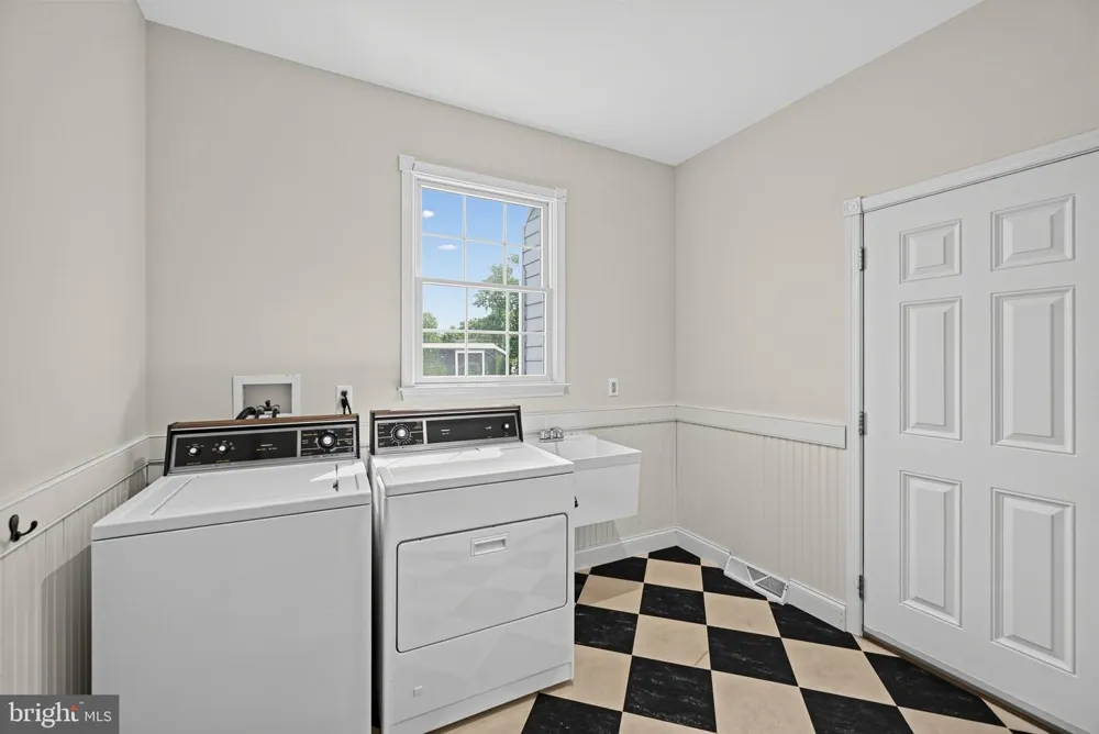 27 MCCOY LANE Carlisle, PA 17015