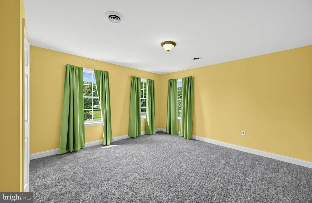 27 MCCOY LANE Carlisle, PA 17015