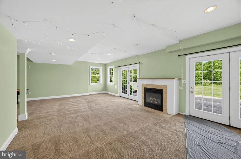 27 MCCOY LANE Carlisle, PA 17015