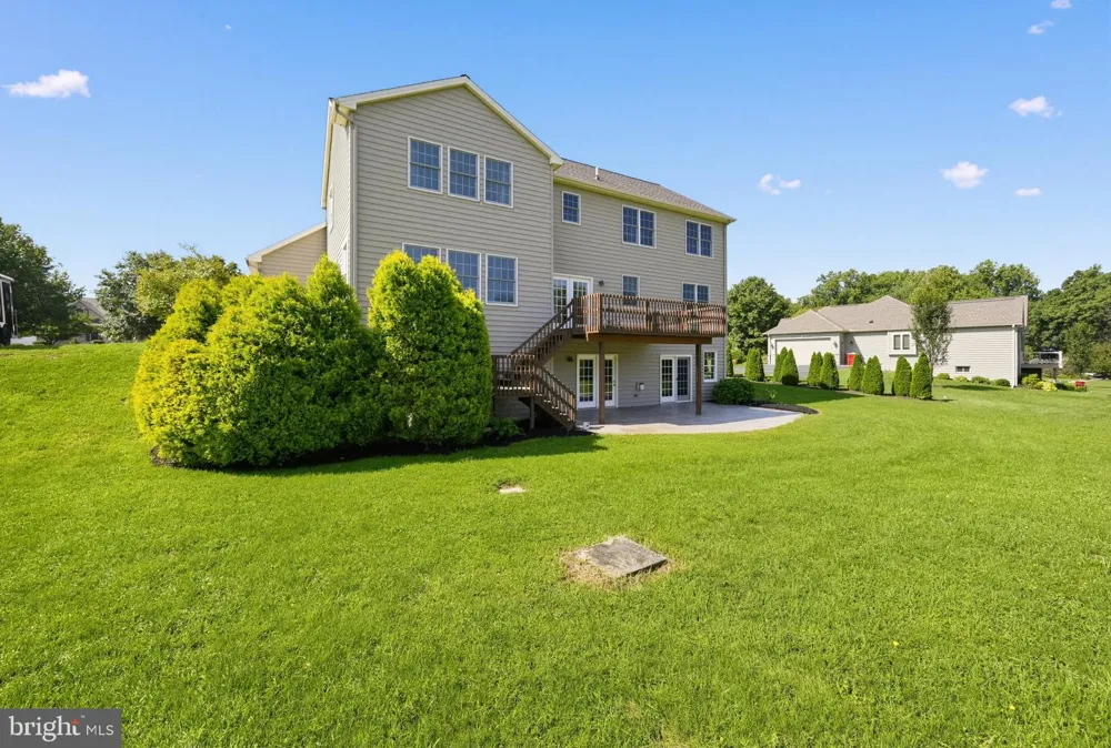 27 MCCOY LANE Carlisle, PA 17015