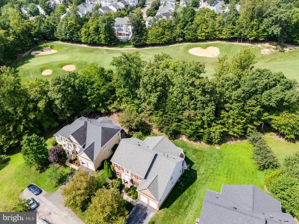 4759 CHARTER COURT Woodbridge, VA 22192