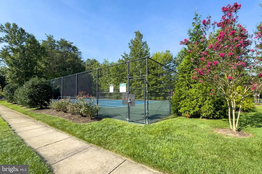 4759 CHARTER COURT Woodbridge, VA 22192