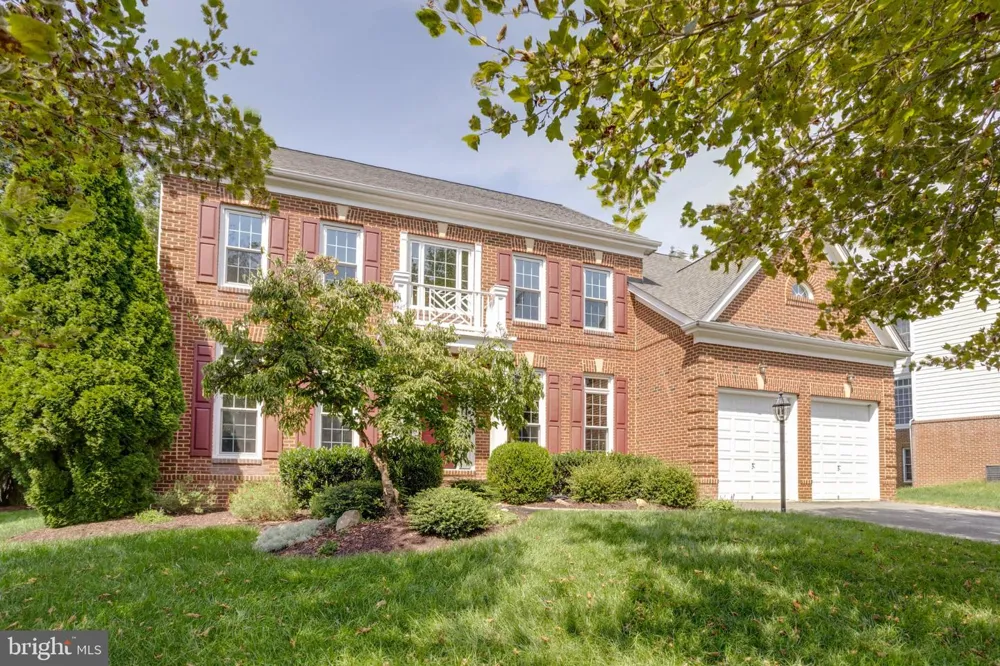 4759 CHARTER COURT Woodbridge, VA 22192