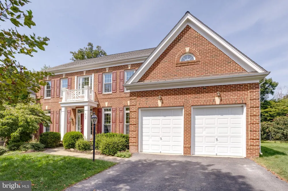 4759 CHARTER COURT Woodbridge, VA 22192