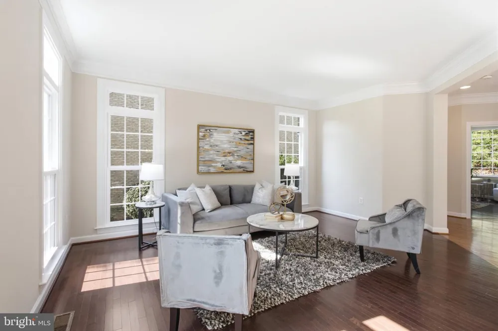 4759 CHARTER COURT Woodbridge, VA 22192