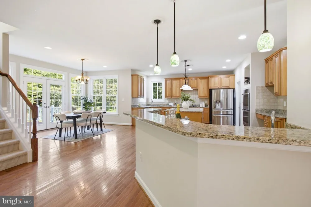 4759 CHARTER COURT Woodbridge, VA 22192