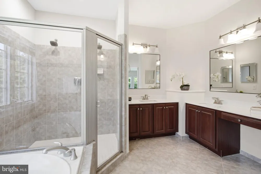 4759 CHARTER COURT Woodbridge, VA 22192