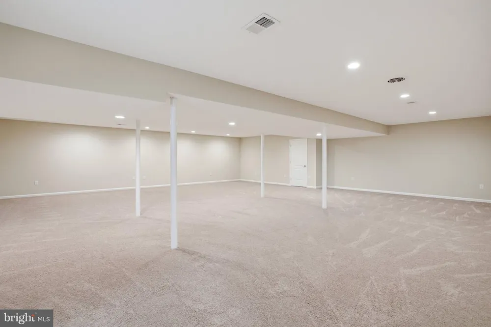 4759 CHARTER COURT Woodbridge, VA 22192