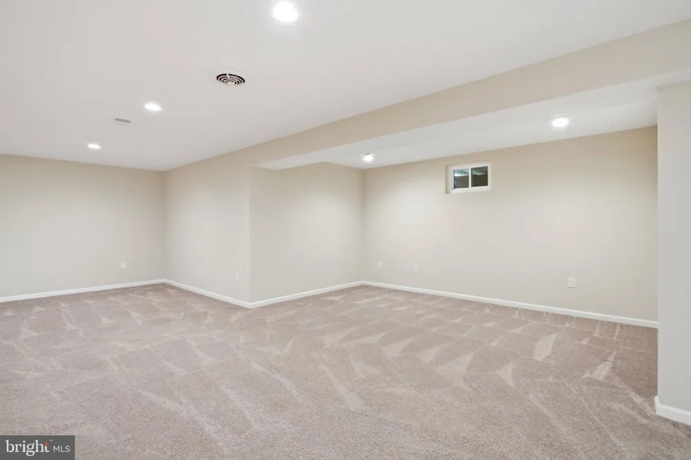 4759 CHARTER COURT Woodbridge, VA 22192