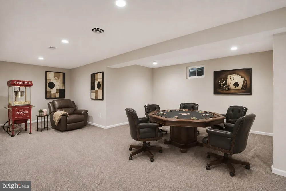 4759 CHARTER COURT Woodbridge, VA 22192