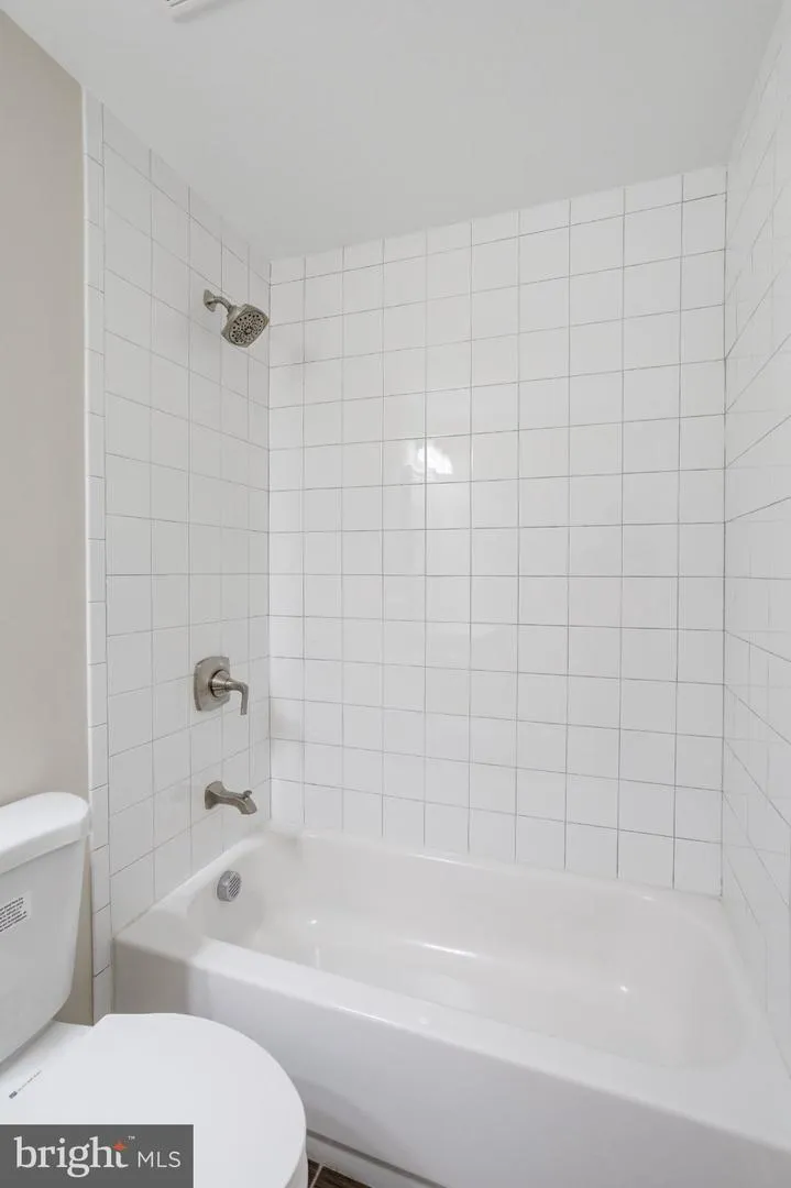 4759 CHARTER COURT Woodbridge, VA 22192