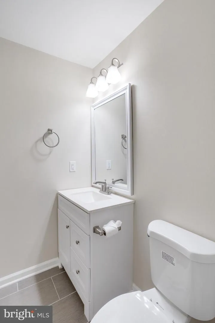 4759 CHARTER COURT Woodbridge, VA 22192