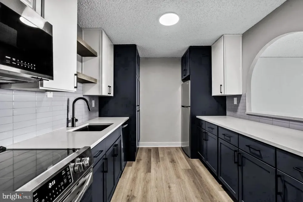 1500 LOCUST STREET #2009 Philadelphia, PA 19102