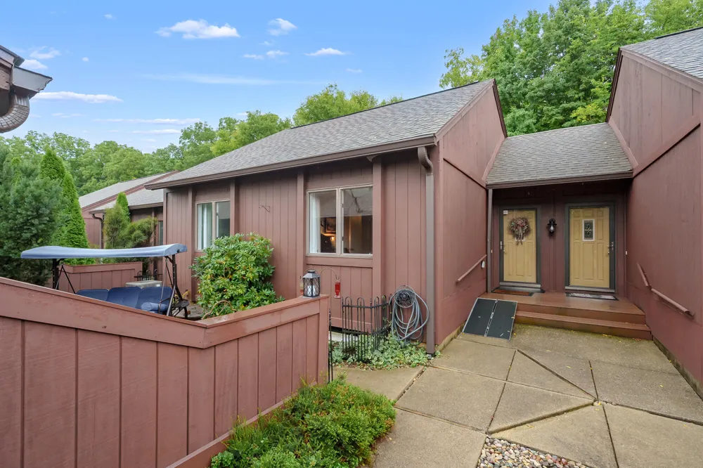 6585 San Gabriel Drive Kalamazoo, MI 49009