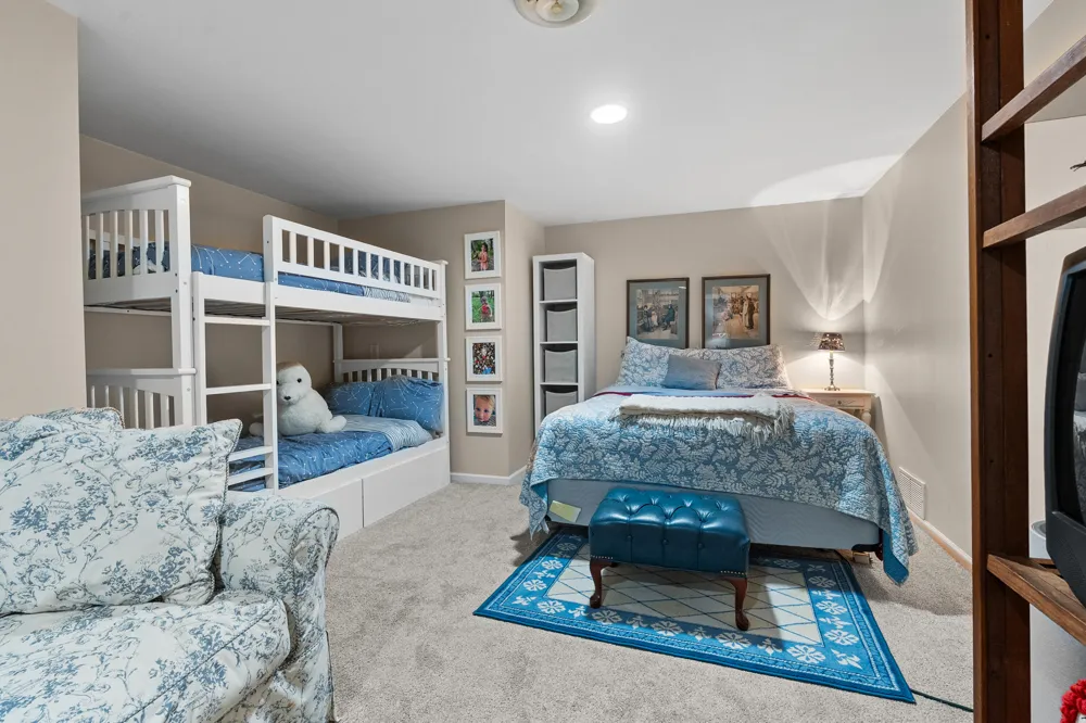 6585 San Gabriel Drive Kalamazoo, MI 49009