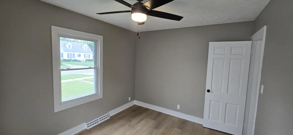 1349 W Summit Avenue Muskegon, MI 49441