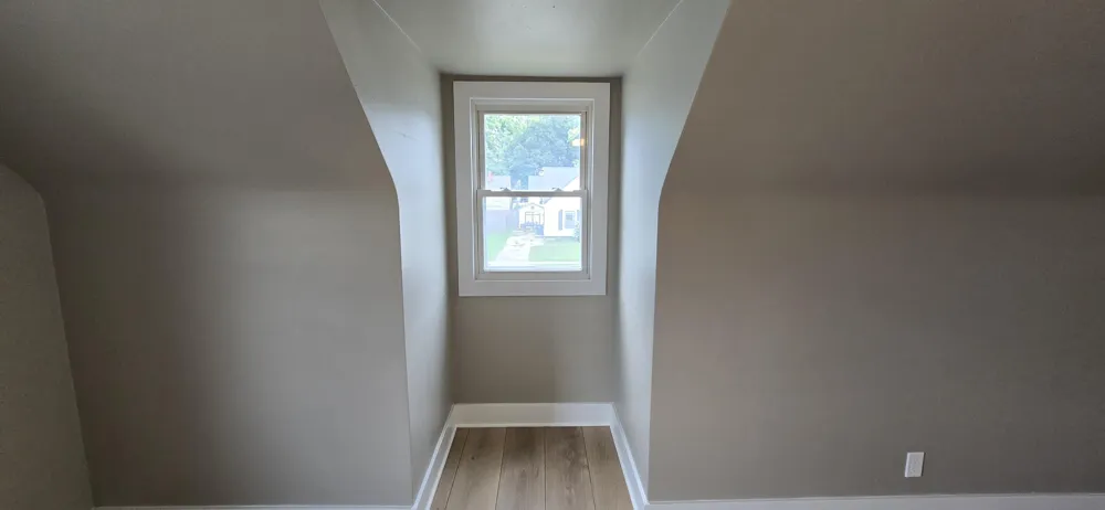 1349 W Summit Avenue Muskegon, MI 49441