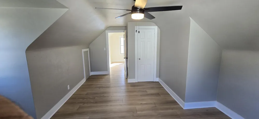1349 W Summit Avenue Muskegon, MI 49441