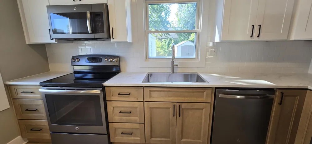 1349 W Summit Avenue Muskegon, MI 49441