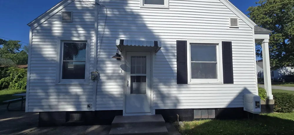 1349 W Summit Avenue Muskegon, MI 49441