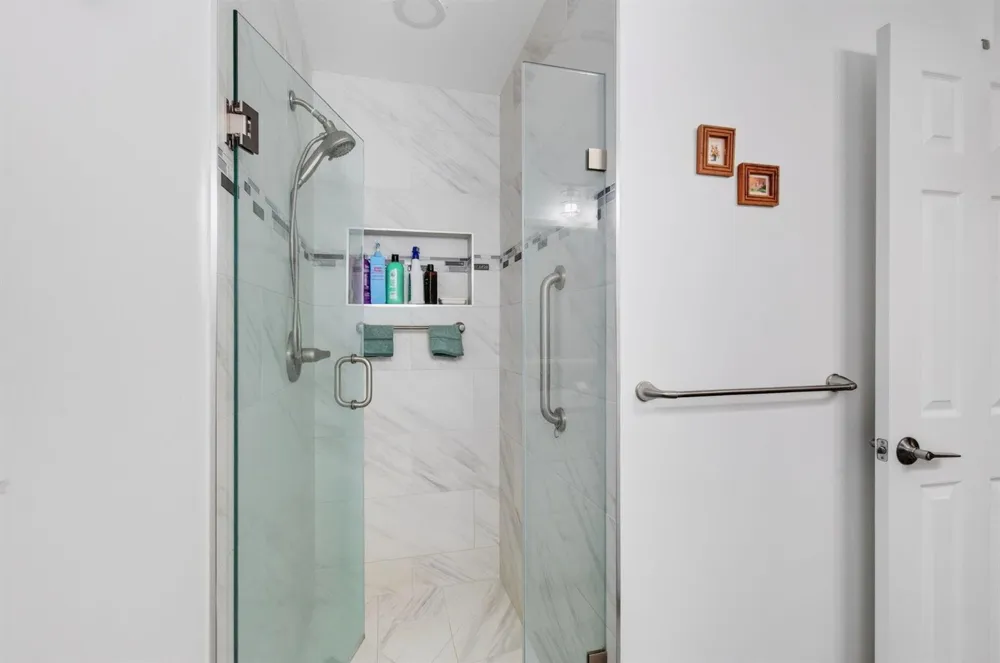 2377 SW 8TH AVENUE Boynton Beach, FL 33426