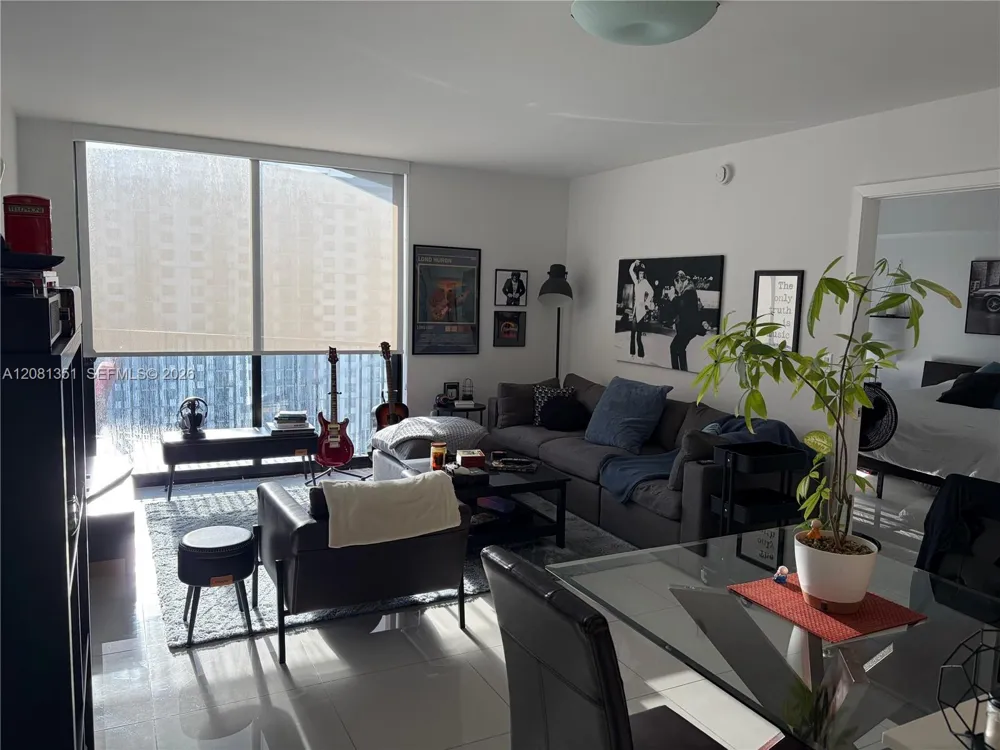 5252 NW 85th Ave #1409 Doral, FL 33166
