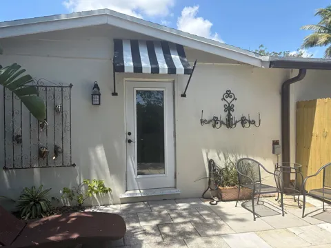 2565 Meadow Road