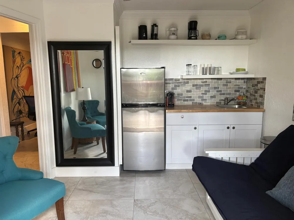 2565 Meadow Road West Palm Beach, FL 33406