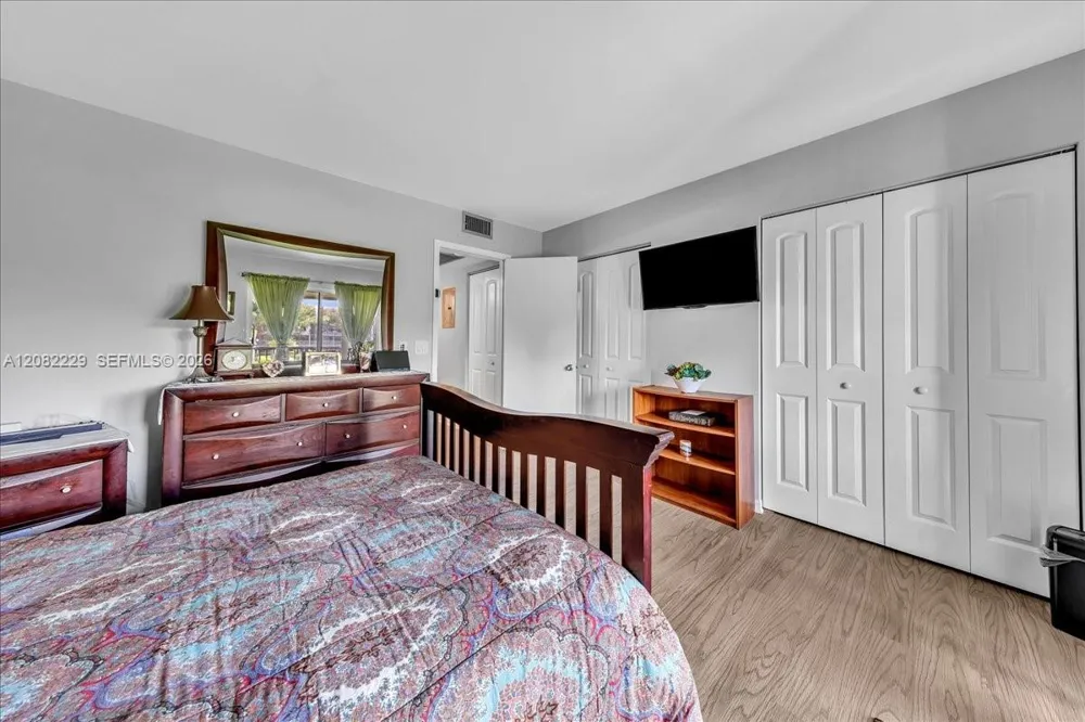 13250 SW 7th Ct #210L Pembroke Pines, FL 33027