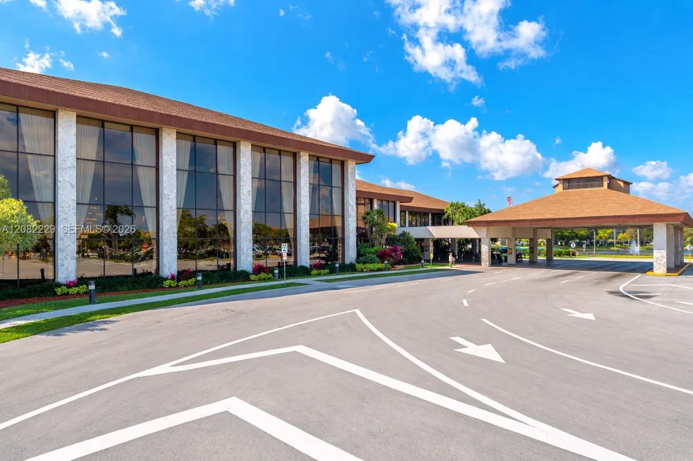 13250 SW 7th Ct #210L Pembroke Pines, FL 33027