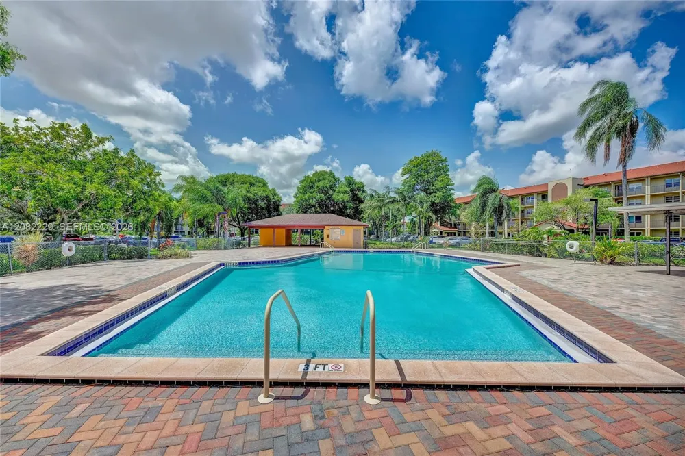 13250 SW 7th Ct #210L Pembroke Pines, FL 33027