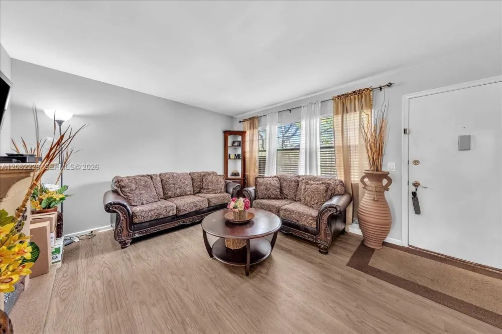 13250 SW 7th Ct #210L Pembroke Pines, FL 33027