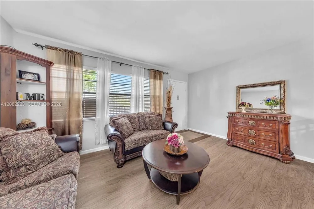 13250 SW 7th Ct #210L Pembroke Pines, FL 33027