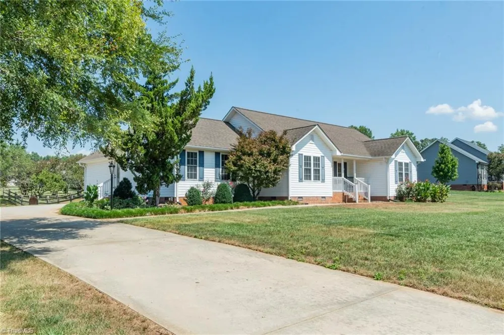 660 hugh Miller Road Lexington, NC 27292
