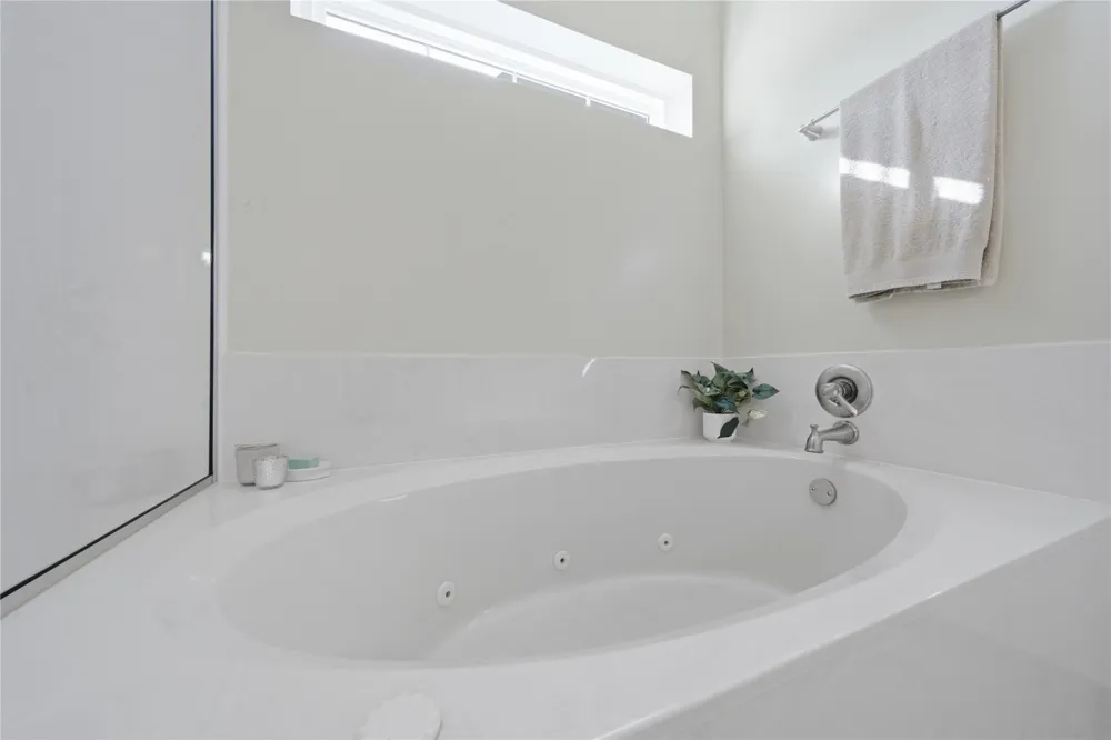 2914 E 101st Place Tulsa, OK 74137