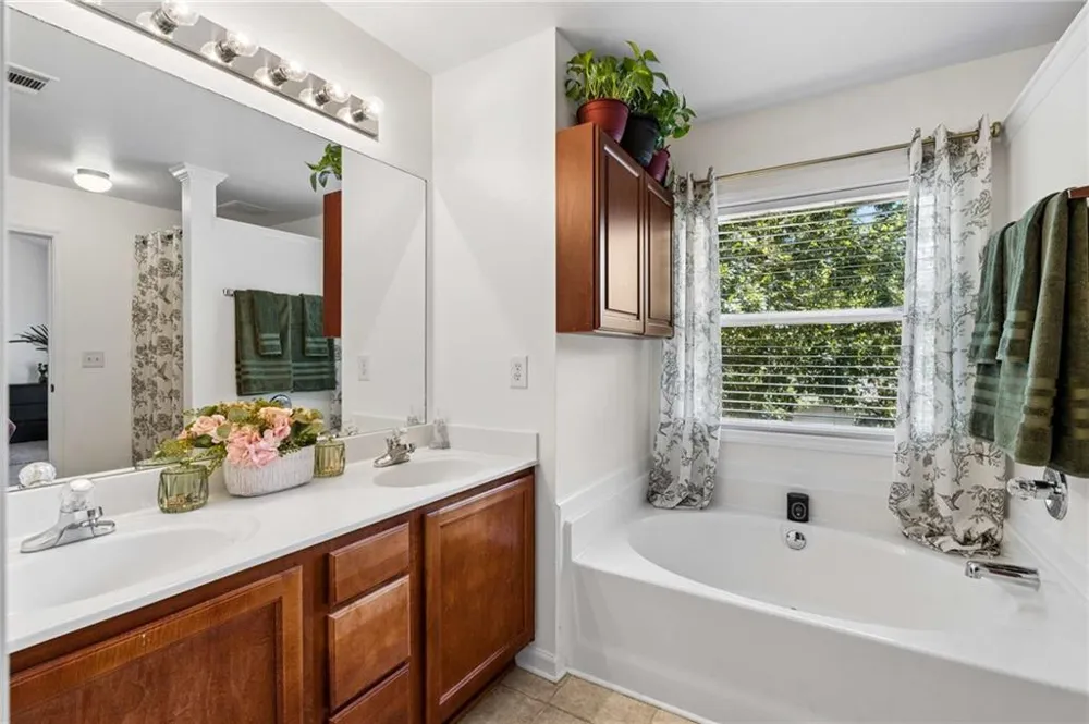 2361 Walnut Tree Court Buford, GA 30519