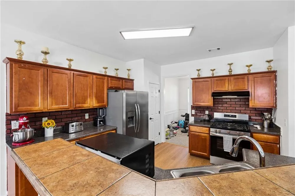 2361 Walnut Tree Court Buford, GA 30519