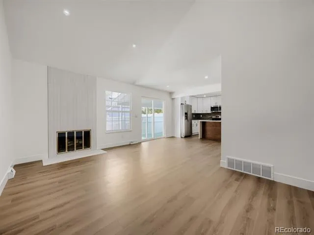 2813 S Xanadu Way Aurora, CO 80014