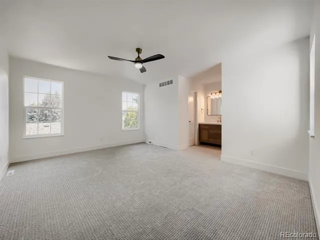 2813 S Xanadu Way Aurora, CO 80014