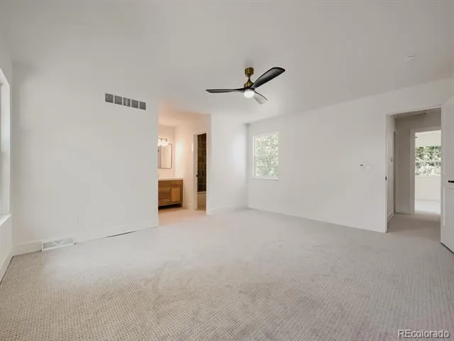 2813 S Xanadu Way Aurora, CO 80014