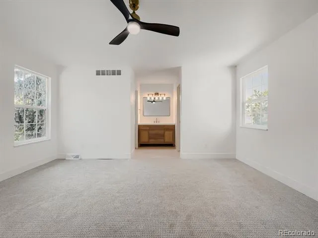 2813 S Xanadu Way Aurora, CO 80014