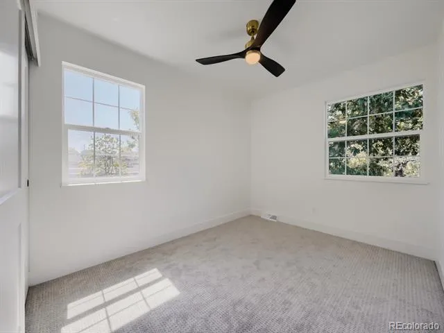 2813 S Xanadu Way Aurora, CO 80014